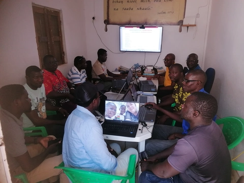 Imagen di reunion di konsetason di iquipas