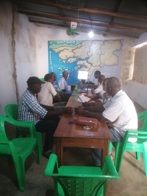 Imazen di testi na skritoriu di ITA